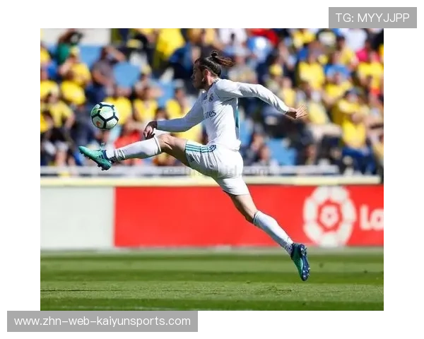 尤文卡瓦利亚中场长驱直入后劲射建功：一个虚拟球员的训练与启示