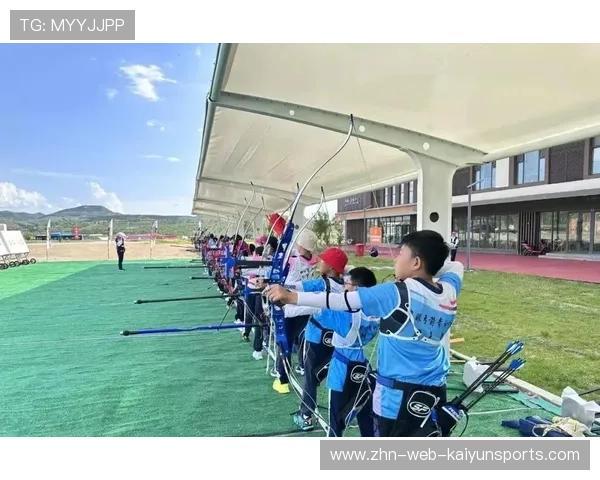 射箭学院完善青少年训练营的课程标准与质量评估，射箭培训学校